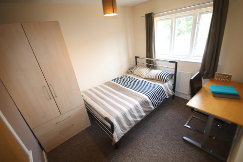 Bedroom 4 at 22 Broom Walk
